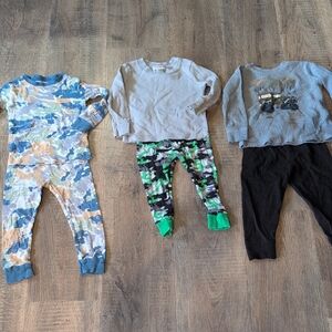 2t Pajama Bundle Boys !!